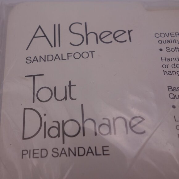 Vintage COVER GIRL One Size All Sheer Sandalfoot Vanilla Yogurt 4010 Pantyhose - Picture 9 of 14